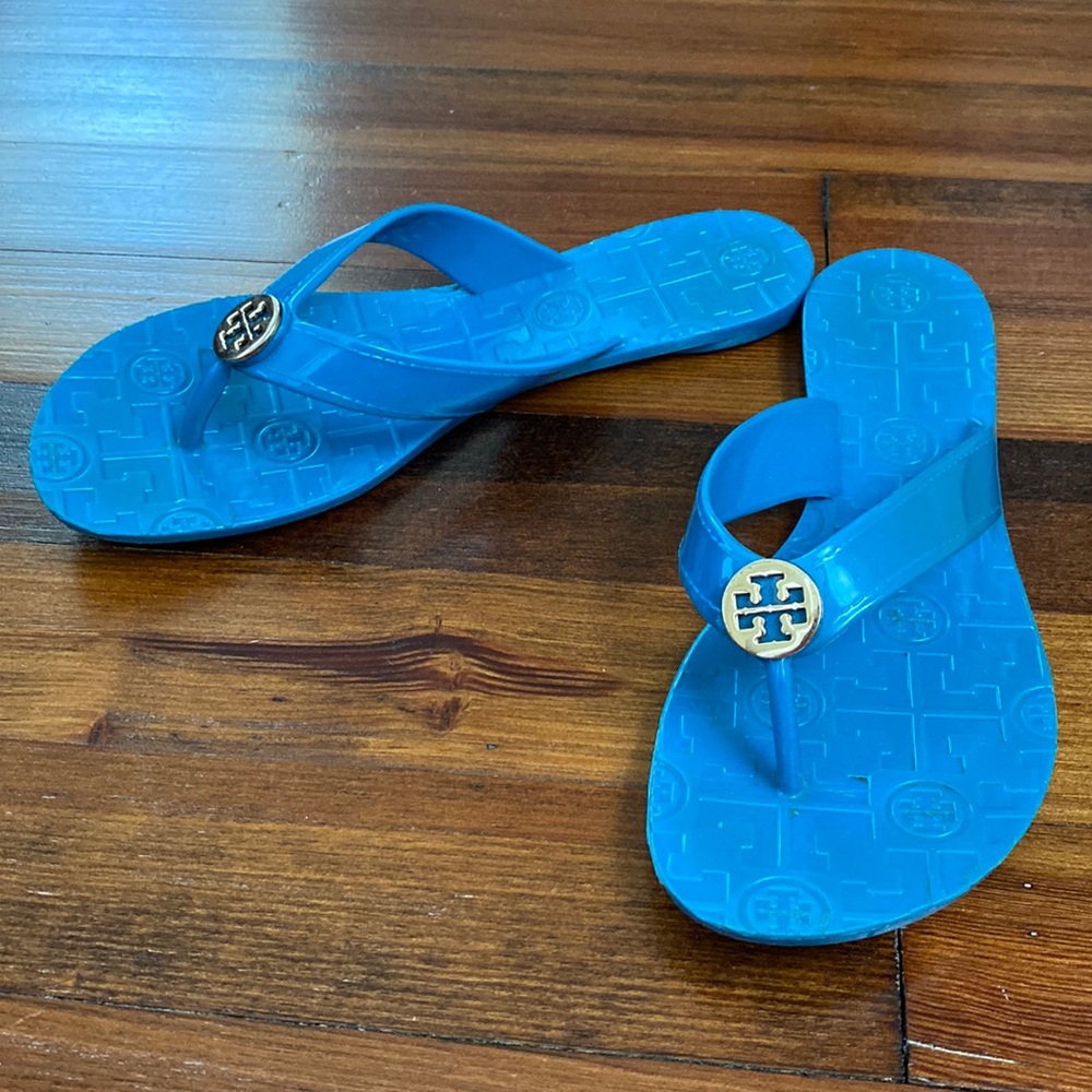 Tory Burch logo jelly thong sandal